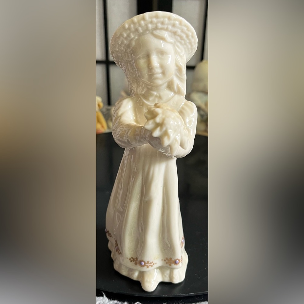 Lenox Flowers For You Figurine 1994 China Jewels Collection